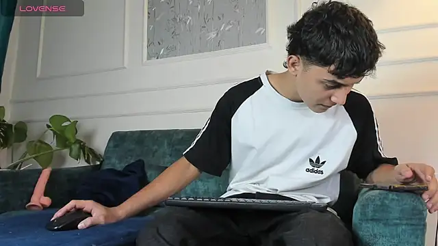 Snapshot of Austin_Cardieff chatting on March 2025 03:13:02 AM Austin Cardieff online show from March 2025 03:13:02 AM