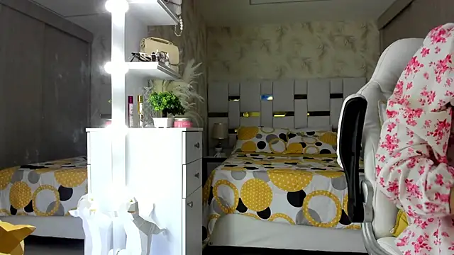 cherryfox88 online show from September 2025 12:55:01 AM