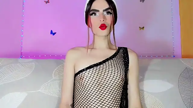 TatiGil online show from May 2026 07:55:02 PM