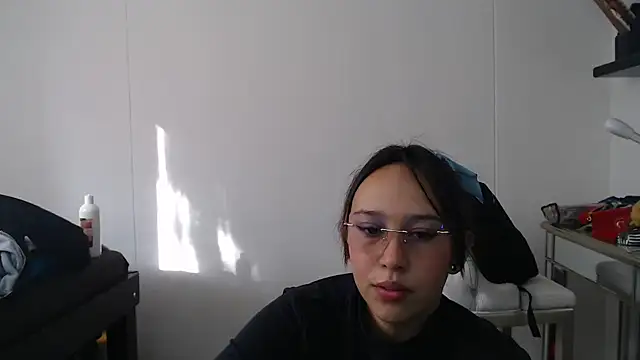 Skarlet Adams28 online show from February 2025 09:26:02 PM