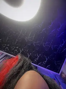 Thyana LS online show from January 2025 12:58:01 PM