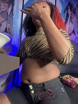 Thyana LS online show from January 2025 01:11:01 PM