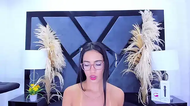 KylieWhite online show from January 2025 09:08:01 PM