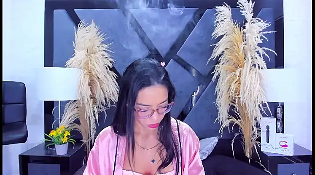 KylieWhite online show from January 2025 12:30:01 PM