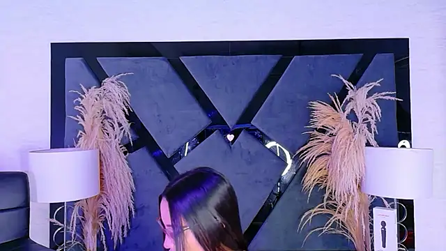 KylieWhite online show from November 2025 10:48:02 AM