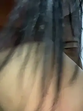 Snapshot of Estefanii- chatting on March 2025 10:24:01 AM Estefanii- online show from March 2025 10:24:01 AM