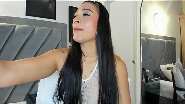 Snapshot of nataliee_foster chatting on September 2025 10:17:01 AM nataliee foster online show from September 2025 10:17:01 AM