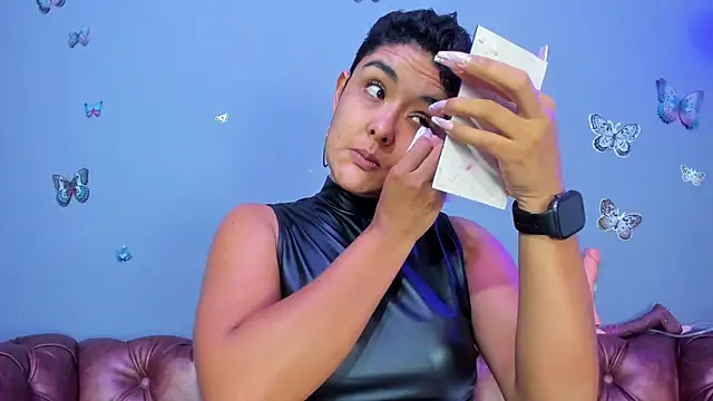 Kaira mosse online show from December 2025 11:50:02 AM