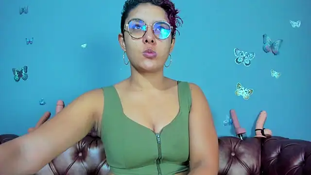 Kaira mosse online show from July 2026 11:45:02 AM