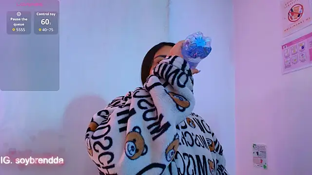 Brendda tay online show from November 2025 03:27:02 AM