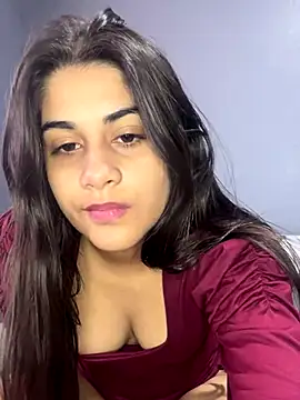 MiaOrtizCam online show from December 2024 04:29:02 PM