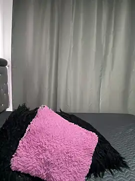 Melanyprada online show from March 2026 02:10:01 PM