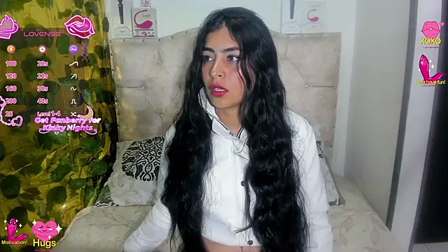 cristalconnorr online show from November 2025 03:22:01 PM