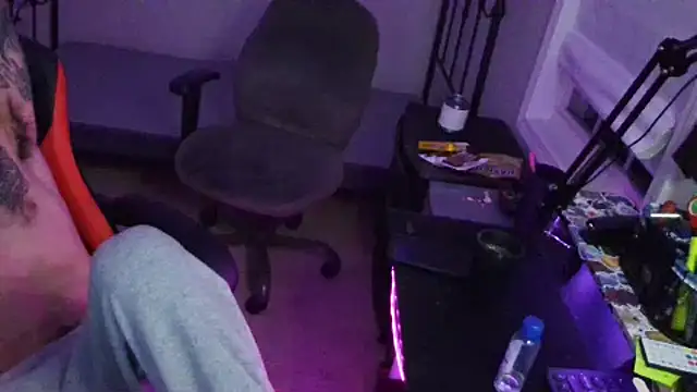 XMeF10 online show from February 2025 02:04:01 AM