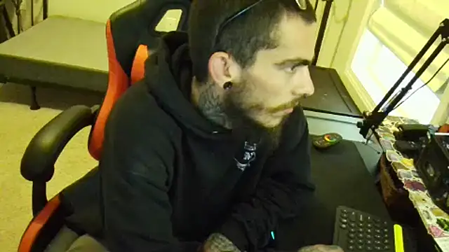 XMeF10 online show from February 2025 09:37:01 PM