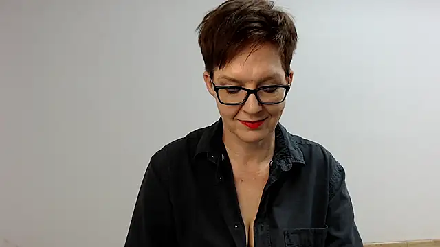 Snapshot of Sofie69Velvet chatting on March 2025 08:48:01 AM Sofie69Velvet online show from March 2025 08:48:01 AM