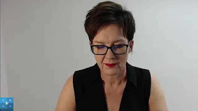 Snapshot of Sofie69Velvet chatting on October 2025 04:07:02 PM Sofie69Velvet online show from October 2025 04:07:02 PM