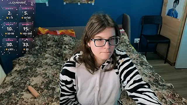 Ruyjin Choi online show from December 2024 12:47:01 PM