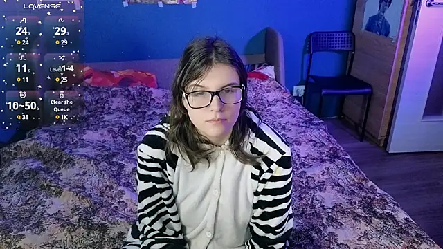 Ruyjin Choi online show from December 2024 02:33:01 PM