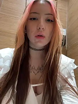 SweetieMollyy online show from March 2025 02:13:02 PM