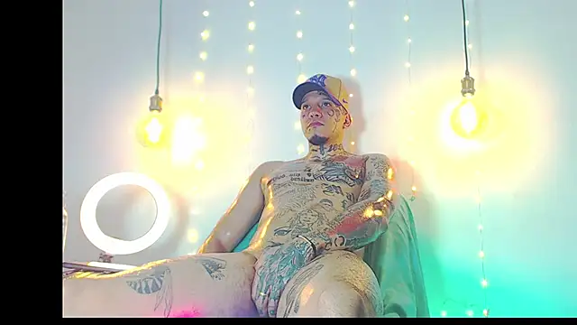 daimond hope666 online show from February 2025 08:31:01 PM