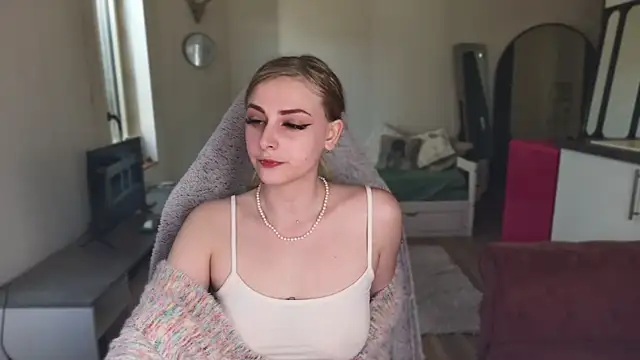 ce leste   online show from February 2025 01:40:02 PM