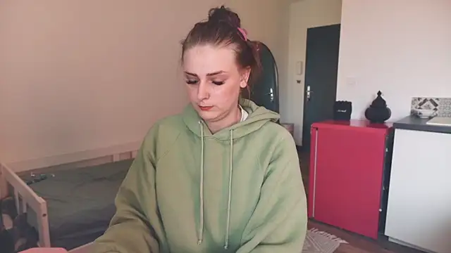 Snapshot of ce_leste__ chatting on January 2026 03:38:02 PM ce leste online show from January 2026 03:38:02 PM