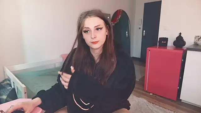 Snapshot of ce_leste__ chatting on February 2026 02:25:01 PM ce leste online show from February 2026 02:25:01 PM