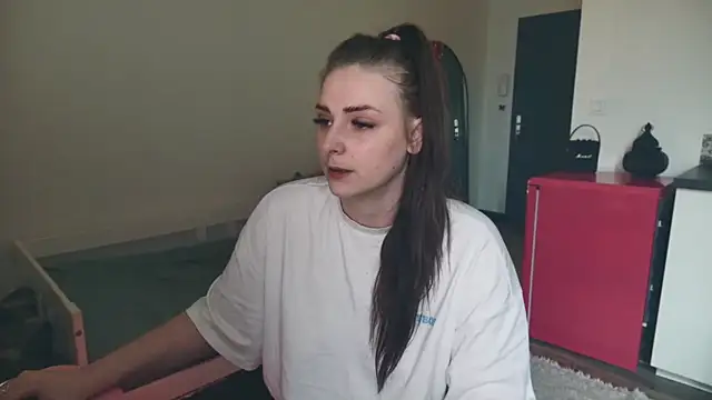 Snapshot of ce_leste__ chatting on February 2026 09:28:01 AM ce leste online show from February 2026 09:28:01 AM