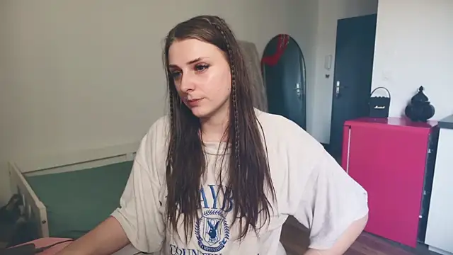 Snapshot of ce_leste__ chatting on February 2026 09:27:02 AM ce leste online show from February 2026 09:27:02 AM