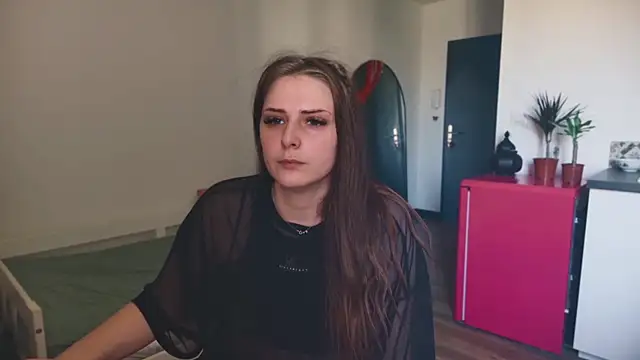 Snapshot of ce_leste__ chatting on February 2026 11:53:01 AM ce leste online show from February 2026 11:53:01 AM