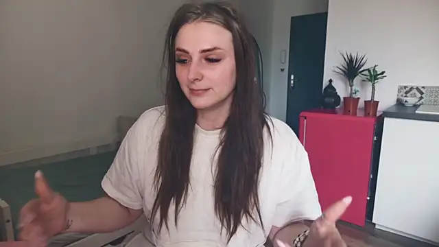 Snapshot of ce_leste__ chatting on February 2026 11:51:01 AM ce leste online show from February 2026 11:51:01 AM