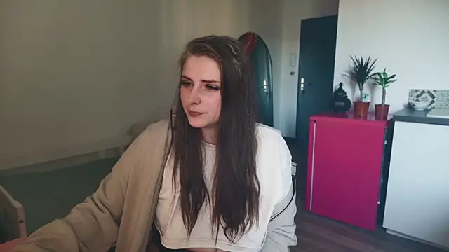 Snapshot of ce_leste__ chatting on February 2026 08:45:01 AM ce leste online show from February 2026 08:45:01 AM