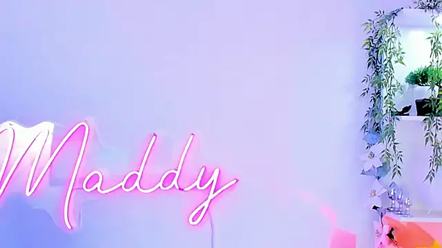 MaddyParisi online show from February 2025 03:34:02 AM