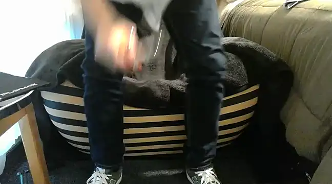 Snapshot of ChunkyMonkey007 chatting on December 2024 06:41:01 AM ChunkyMonkey007 online show from December 2024 06:41:01 AM