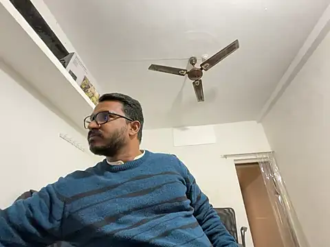 real meet girl finding in online show from December 2024 10:30:01 AM