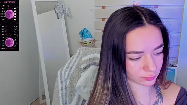 Bella XO online show from December 2024 08:09:01 AM