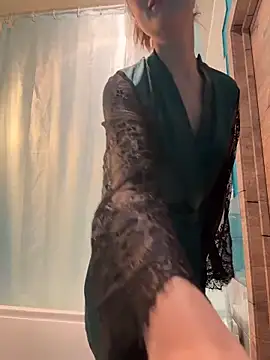 Dina Tease online show from October 2025 05:11:02 PM