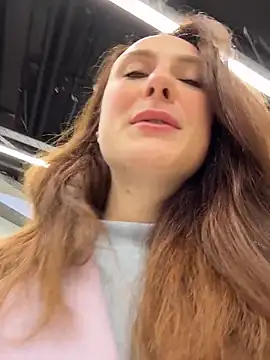 Dina Tease online show from October 2025 12:39:02 PM