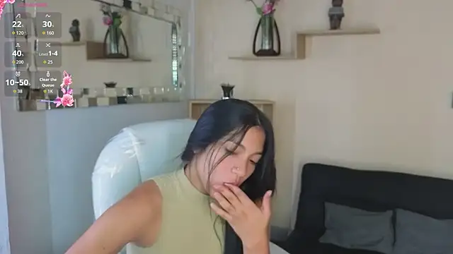 Saray reyes online show from November 2025 12:18:02 PM