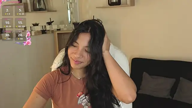 Saray reyes online show from December 2025 11:48:01 AM