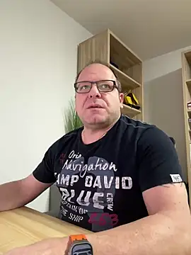 coupleLatinaLovers online show from January 2025 06:07:02 AM