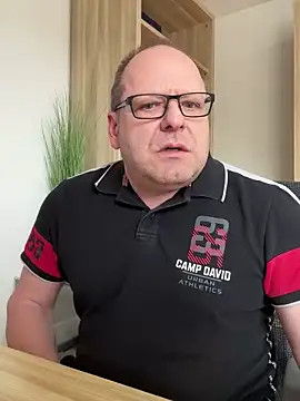 coupleLatinaLovers online show from March 2025 11:21:01 AM