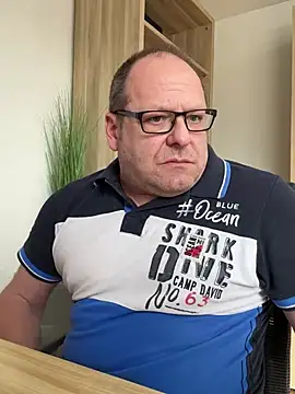 coupleLatinaLovers online show from March 2025 10:27:02 AM