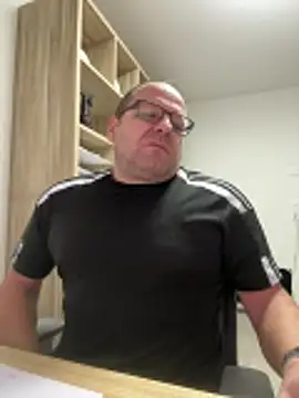 coupleLatinaLovers online show from October 2025 05:53:02 AM