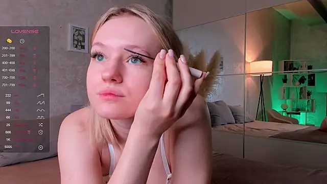 MaydaFoulk online show from February 2025 01:04:01 AM