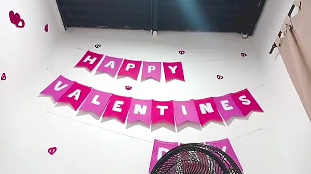 PetiteIvoryQueen19 online show from February 2025 07:15:02 AM