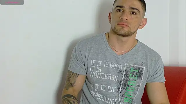 Sexy Alejandro  online show from January 2026 01:24:02 PM