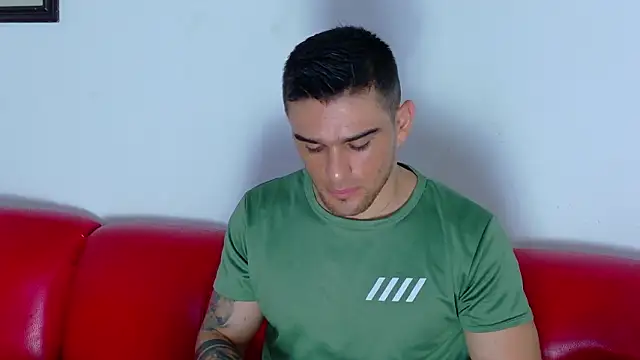 Sexy Alejandro  online show from February 2026 05:20:01 PM