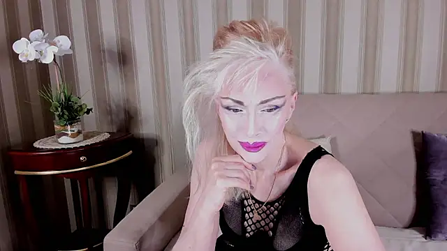 Rita Farel online show from February 2026 09:35:01 PM